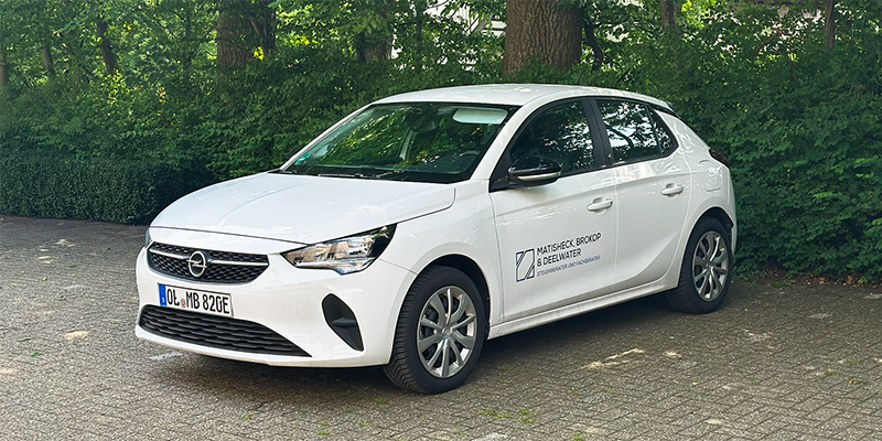 Unser elektrischer Firmenwagen – nachhaltig unterwegs dank NextGenerationEU Elektrischer Firmenwagen der MBD Steuerberatung Oldenburg - gefördert durch NextGenerationEU für nachhaltige Mobilität